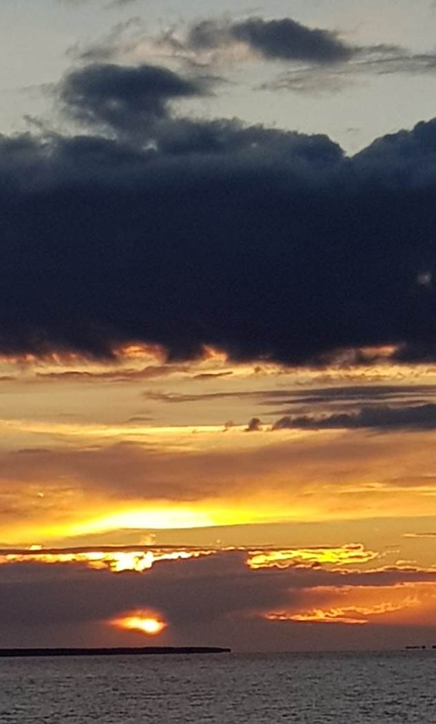 Ein Bild, das Wolke, drauen, Natur, Himmel enthlt.

Automatisch generierte Beschreibung